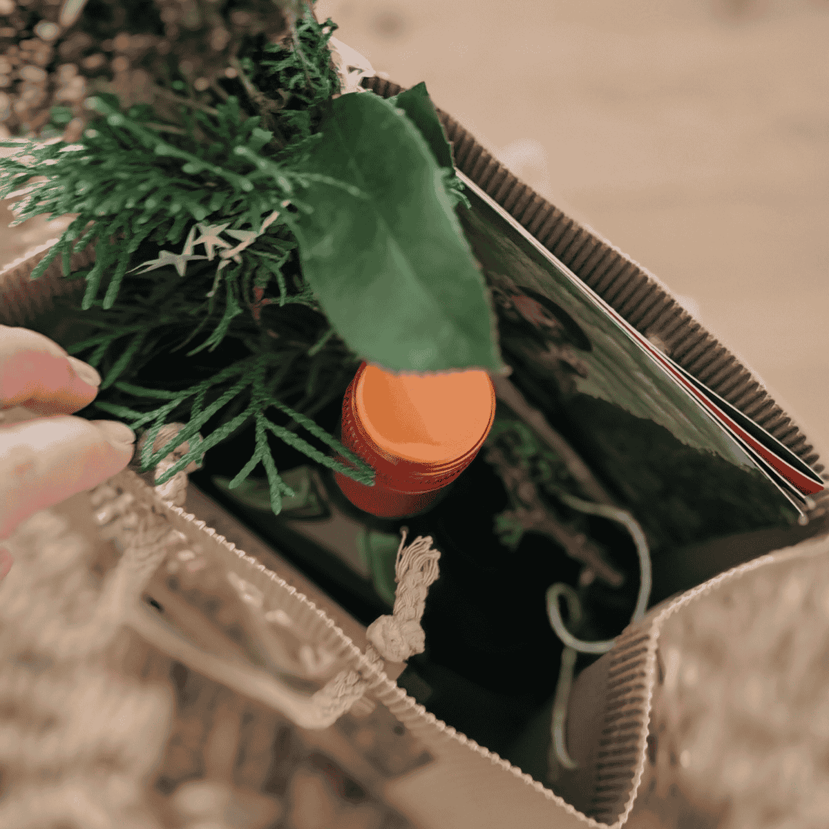 Weingeschenk "Wein & Schokolade" – Weißwein-Cuvée & exotisches Zartbitter